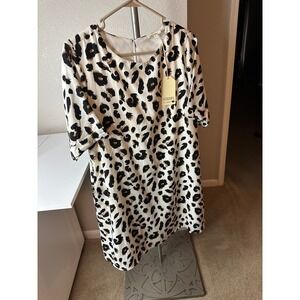 Jodifl Leopard Print Shift Dress Womens Medium White NEW Animal Print B8267